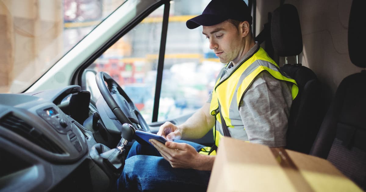 Optimización Del Combustible Y El Servicio Con Rastreadores De Lectura De Datos Obd